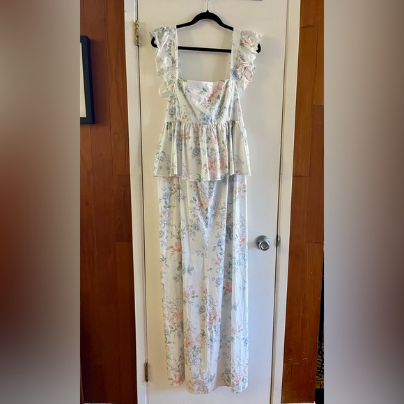 Selkie The Mrs Darcy Weekender Maxi Dress - Picture 4 of 8